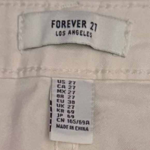 Forever 21 Size 27 Woven Skin Crean/Beige Short Shorts High Rise with Cuff - Picture 5 of 10